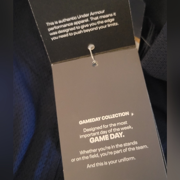 NWT Notre Dame Under Armour College Game Day Collection ½ Zip Loose Fit Shirt MD - Picture 11 of 14